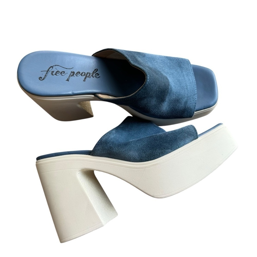 Free People - Zoe Platform Vintage Heels Blue Suede Size 39 (US 8.5โ9)